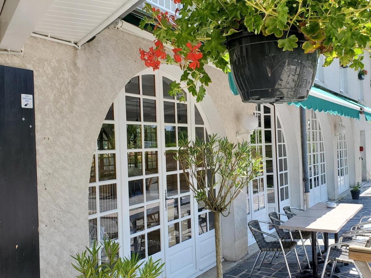 L'Auberge Saint-Viance エクステリア 写真